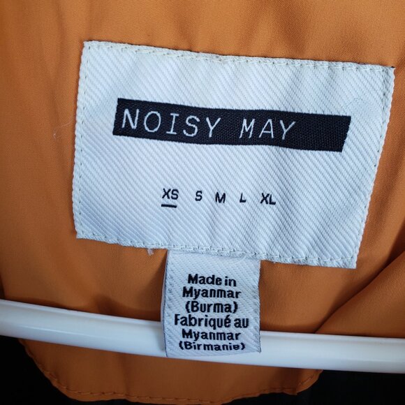 Puffer Coat in Mustard Yellow - Picture 4 of 4